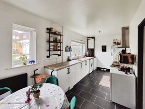 Photo 6- click for photo gallery